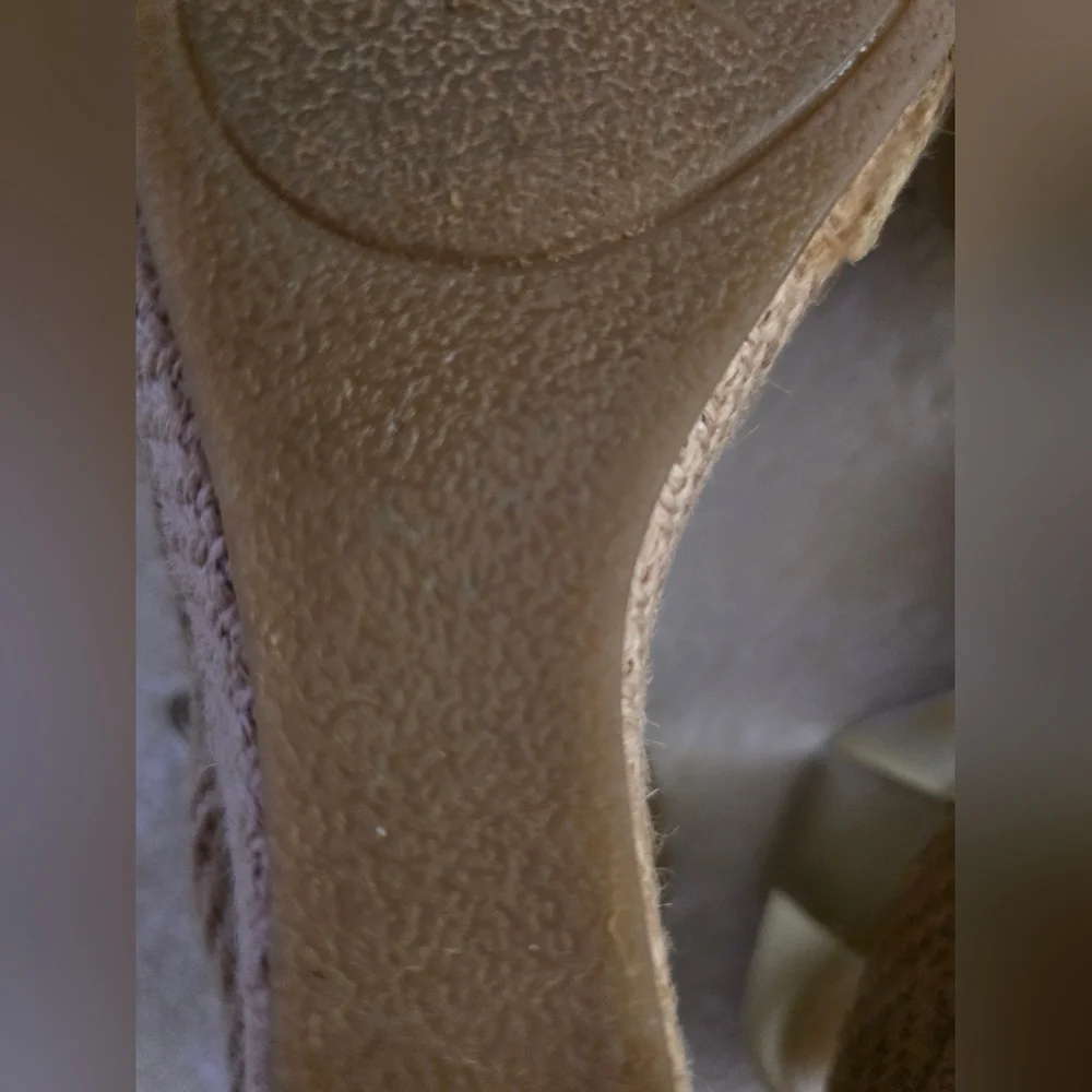 Comfortable Gold Strappy Wedge  Espadrille Sandals - Picture 8 of 9